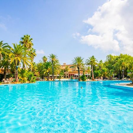 Camping & Resort La Torre Del Sol Mont-roig del Camp Bagian luar foto